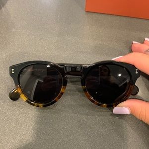 Perfect condition, Illesteva black/tortoise sunglasses